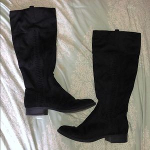 Indigo Rd. Black Suede boots (size 8)